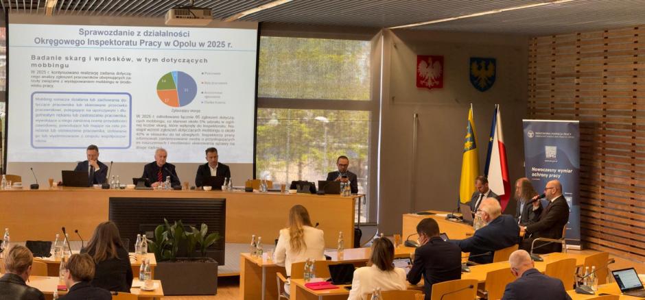 Okręgowy Inspektor Pracy Grzegorz Czapla na sesji Sejmiku Województwa Opolskiego